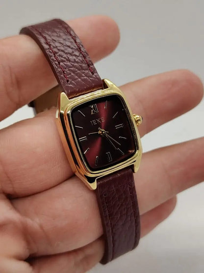 Montre IEKE carré rouge