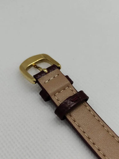 Montre IEKE carré rouge